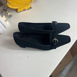 Stuart Weitzman Perforated Suede Kitten Heels in Black - Size 8.5M